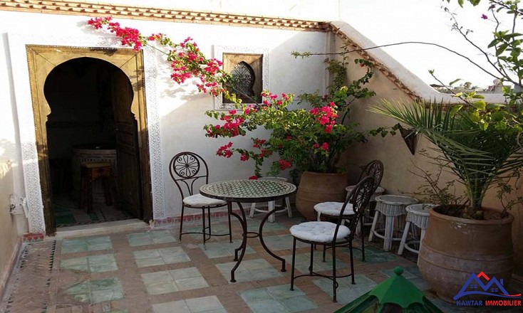 Riad conservant le style marocain traditionnel  6