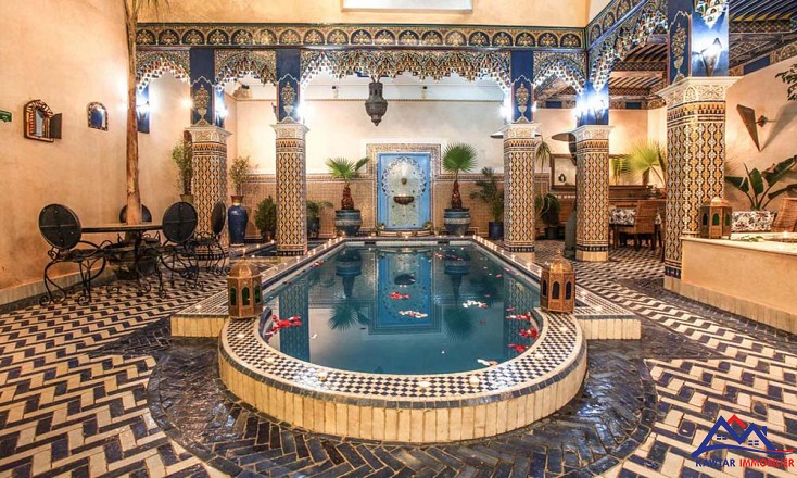 Riad conservant le style marocain traditionnel  5