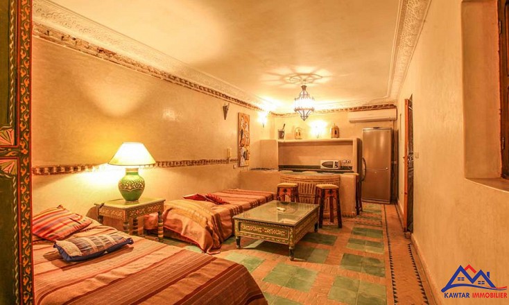 Riad conservant le style marocain traditionnel  8